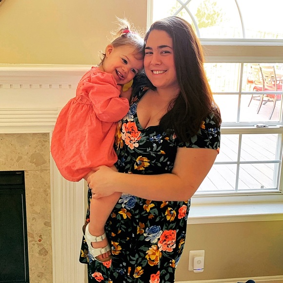 Meet your Posher, Jenna - Picture 1 of 1